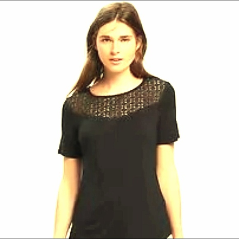 💖NWT beautiful high low black top!